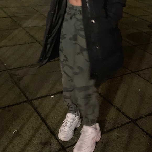TNA camouflage pants/joggers - Picture 4 of 4